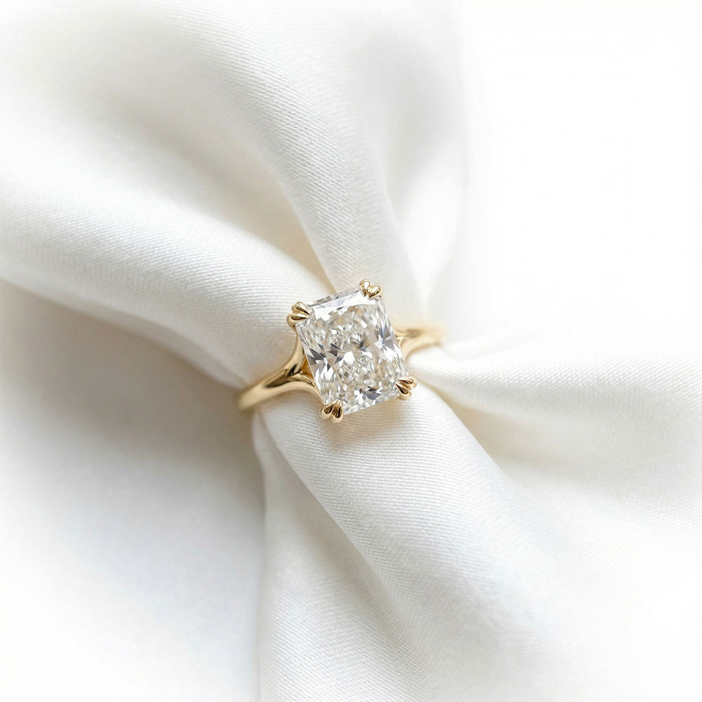 1.02 Karat Radiant TekTaş Laboratuvar Pırlanta Yüzük - ARZ3401